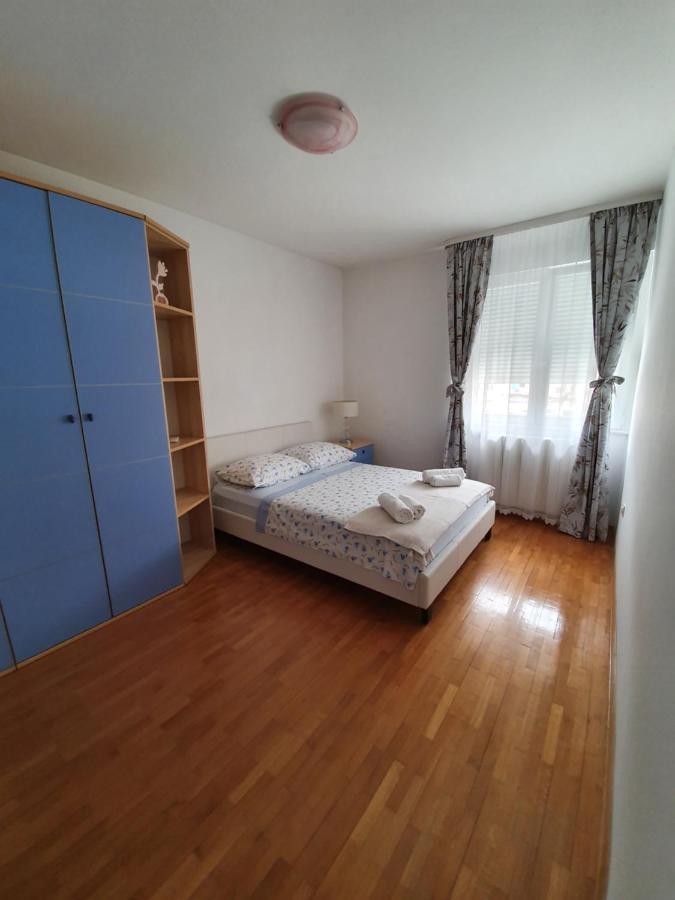 Apartment Tina Split